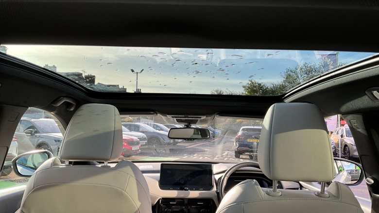 Nissan Qashqai 1.3 DiG-T MH Tekna 5dr Petrol Hatchback